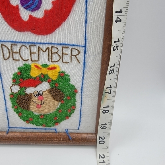 Vintage dimensions crewel needlepoint monthly calendar - Picture 12 of 14